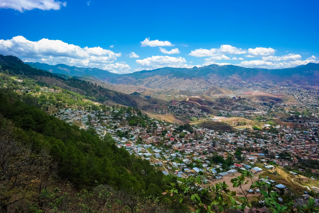 13440821895 503641818b b honduras
