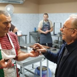 Bob cave in a kitchen in Ukraine